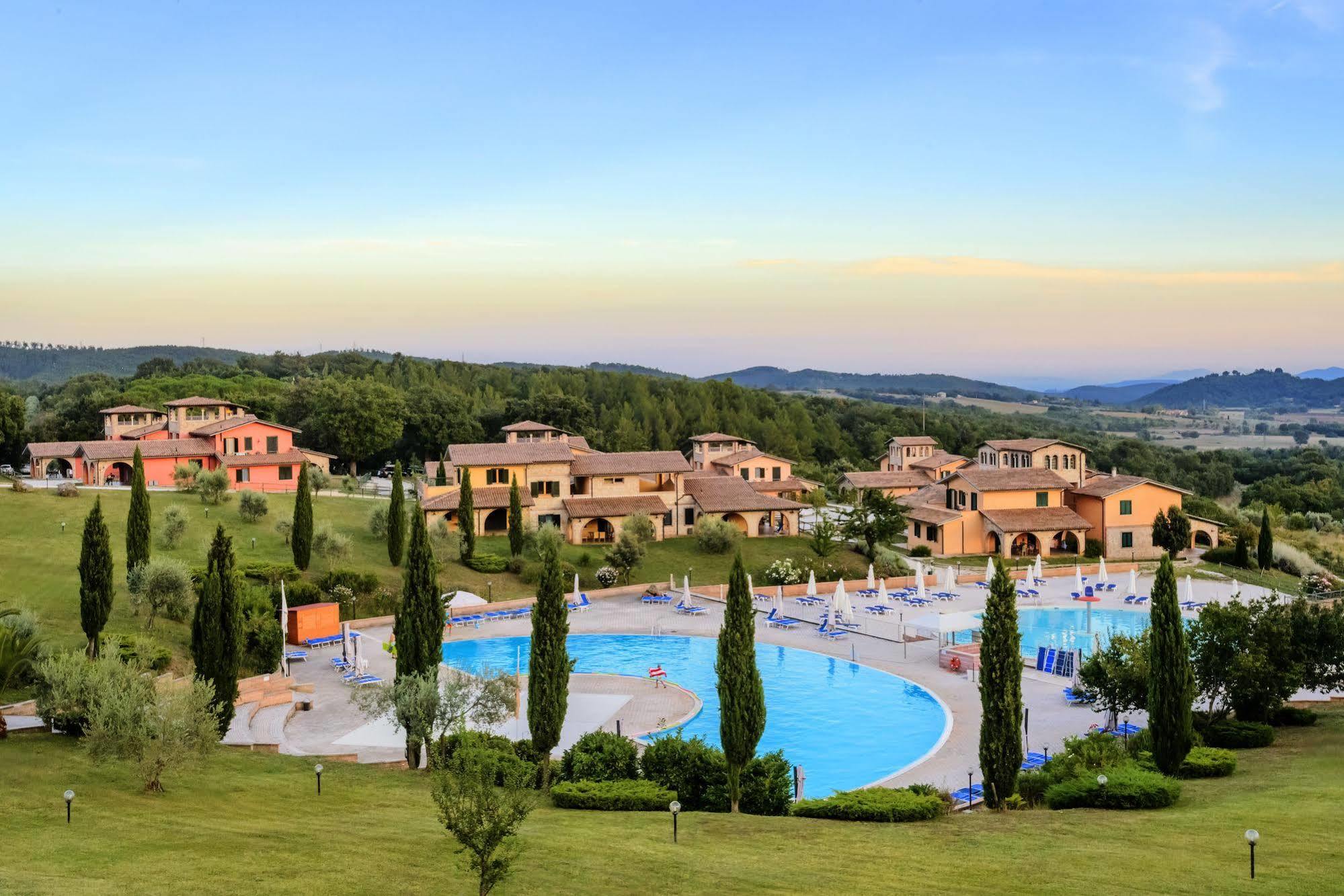 Pian Dei Mucini Resort Il Borgo มัสซามาริตติมา ภายนอก รูปภาพ